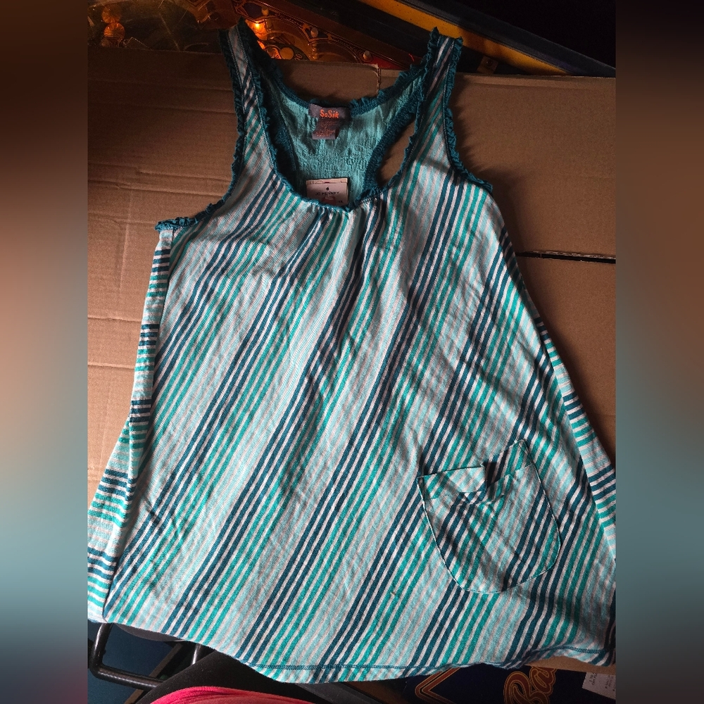 NWT SoSik S Jade Striped Tank w/ Single Pocket & Floral Lace Racerback